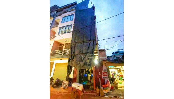 Chùa Quỳnh, Quỳnh Mai, Hai Bà Trưng. 50m2* 7 tầng thang máy, mặt phố vỉa hè ô tô tránh